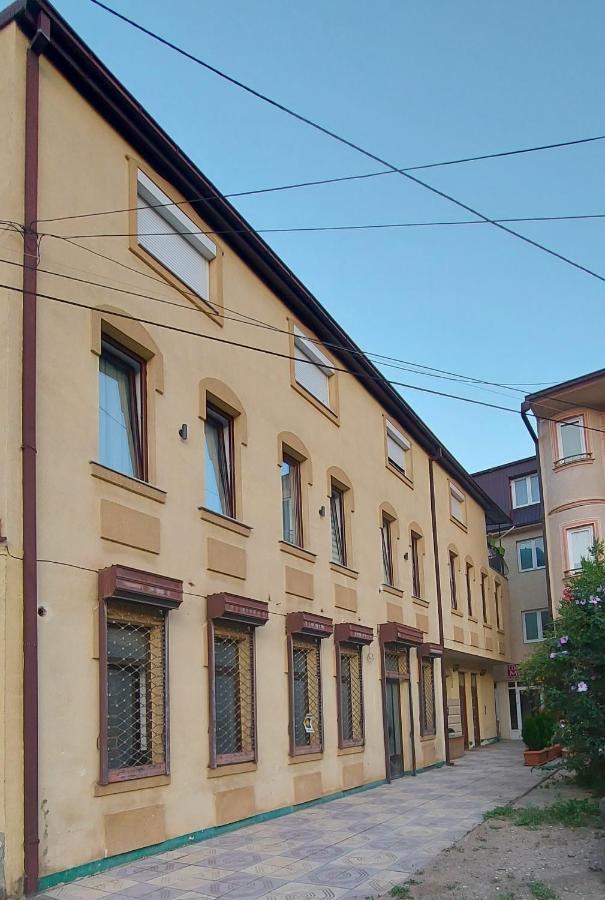 Atonika Apartments Bitola Bagian luar foto